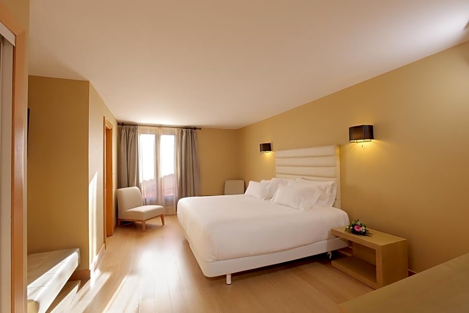 NH Collection Caceres Palacio de Oquendo