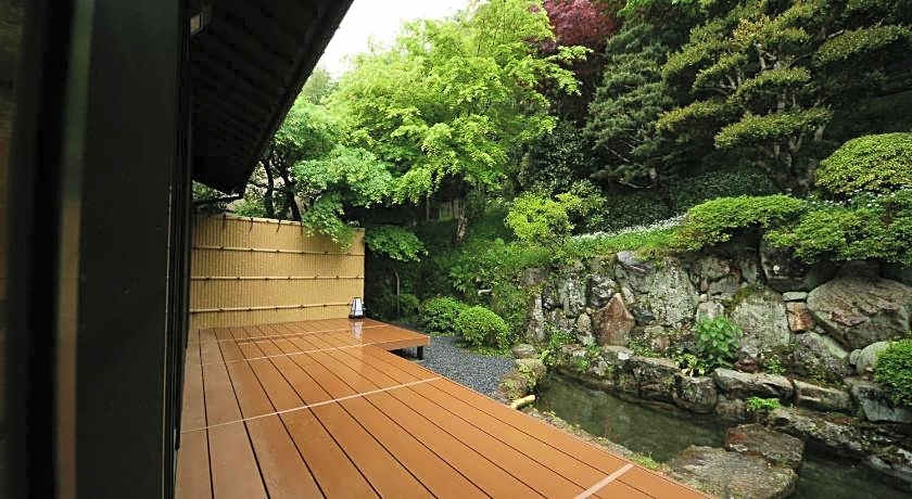 Yumoto Onsen Oharasansou - Mountain Village -