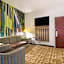 Clarion Pointe Charleston - West Ashley