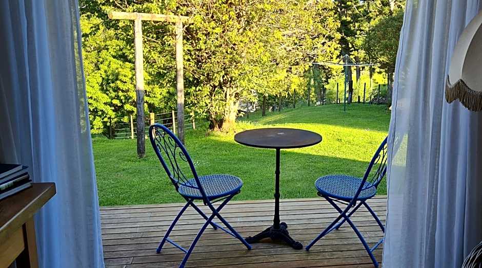 Rolling Hills Country Stay B&B