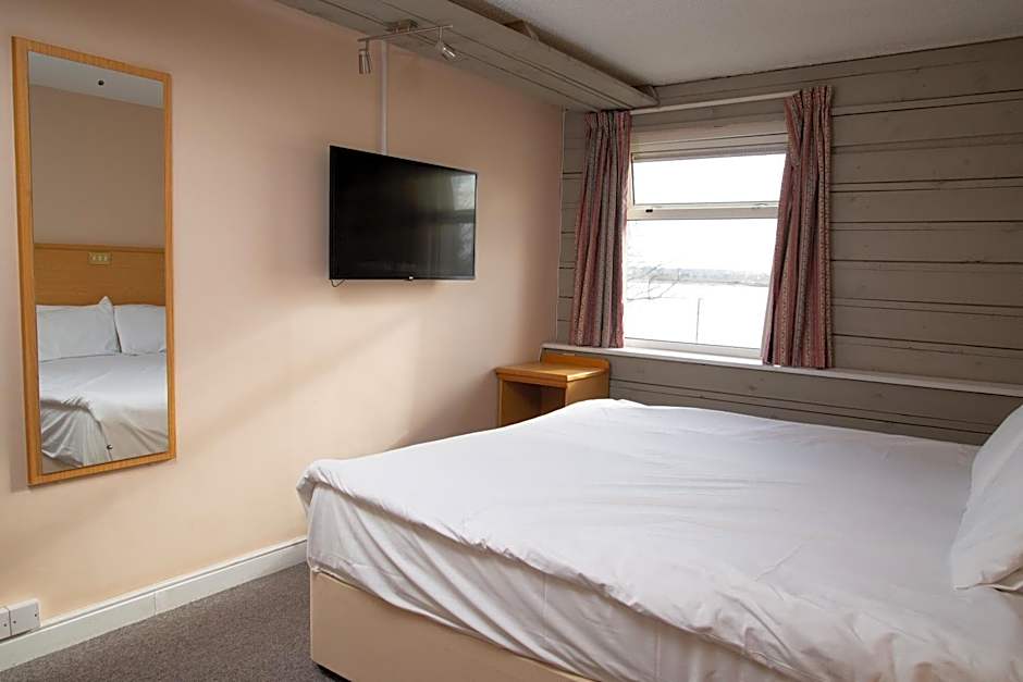 Royal Hotel, Bar & Grill