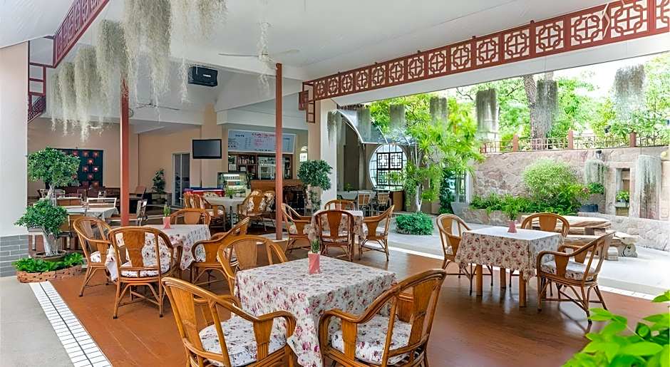 Eastern Grand Palace Hotel