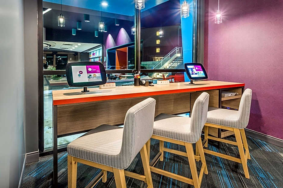 Tru By Hilton Madison West