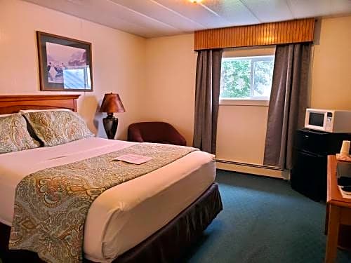 Alaska Country Inn