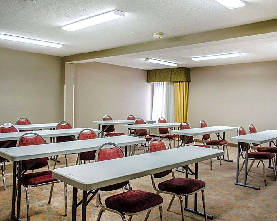 Quality Inn & Suites Medina - Akron West