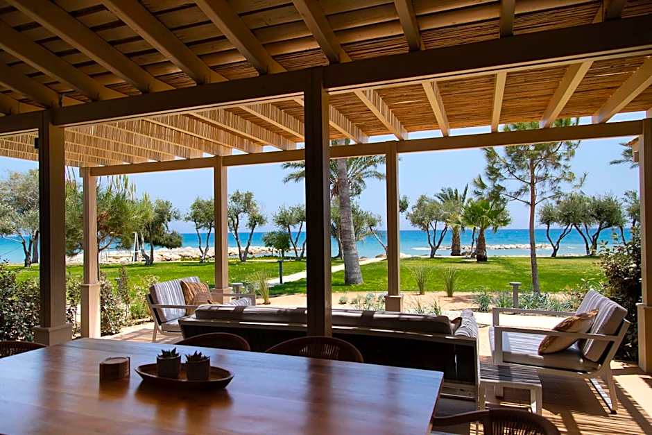 Elya Beach Luxury Suites
