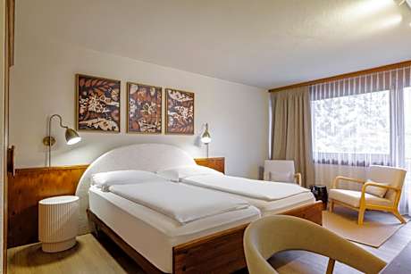Deluxe Twin Room with Garden View