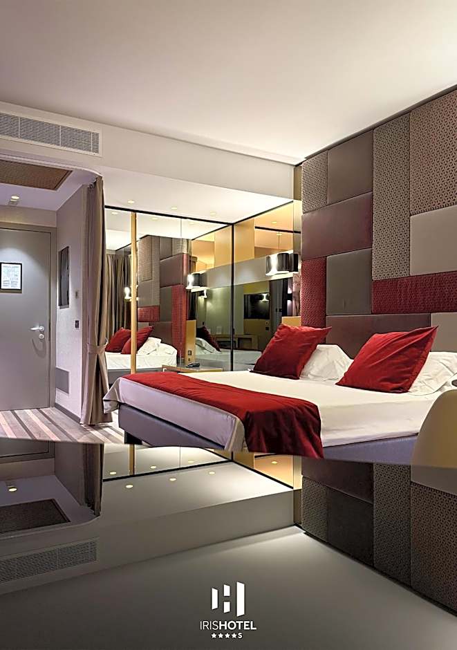Iris Hotel