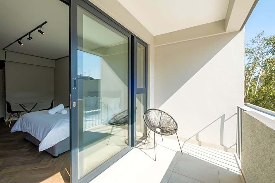 Inn & Out Plus Rosebank