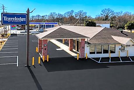 Travelodge by Wyndham Jackson I-40 Exit 82