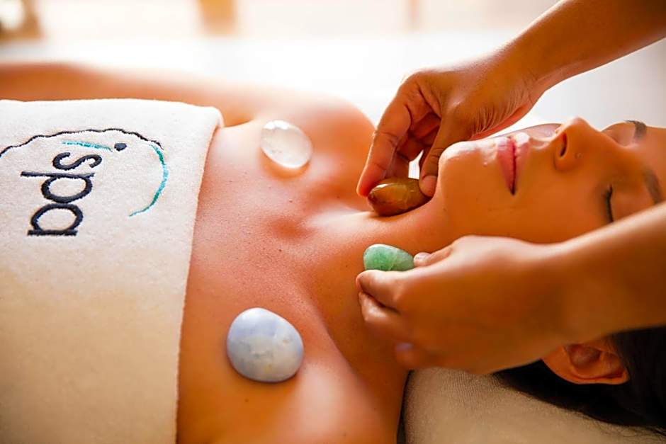 Le Suffren Hotel & Marina