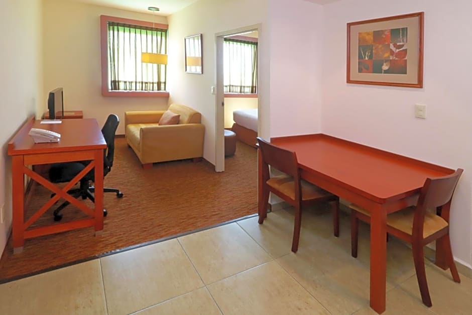 Staybridge Suites Queretaro by IHG