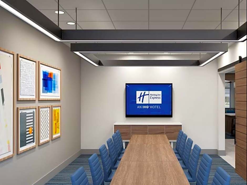 Holiday Inn Express & Suites Cushing by IHG