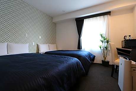 Standard Twin Room - Non-Smoking