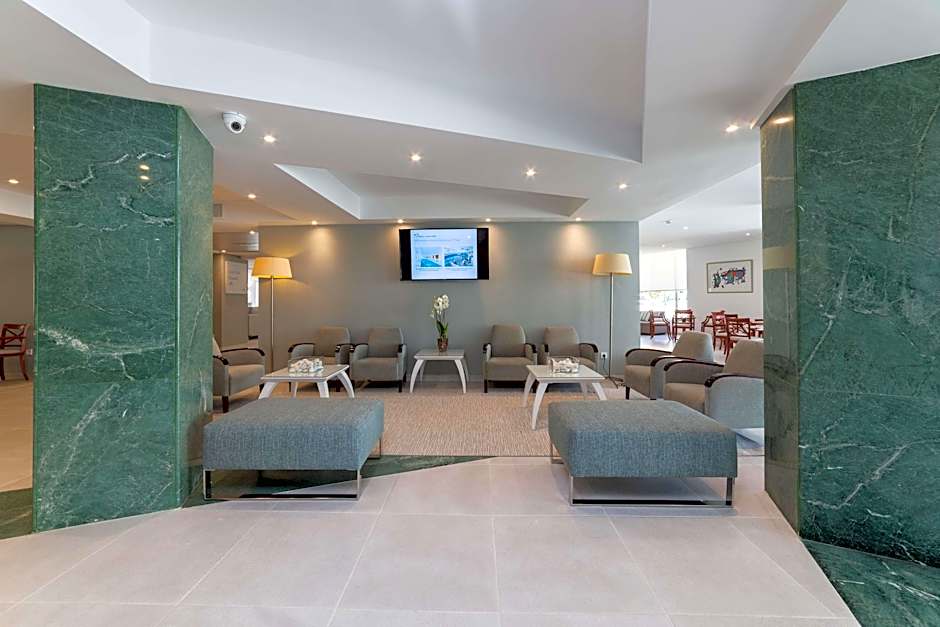 Reverence Life Hotel