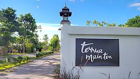 Terrua Main Ten Villa Garden