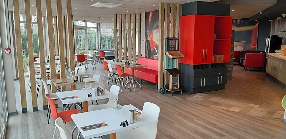 Ibis Arles