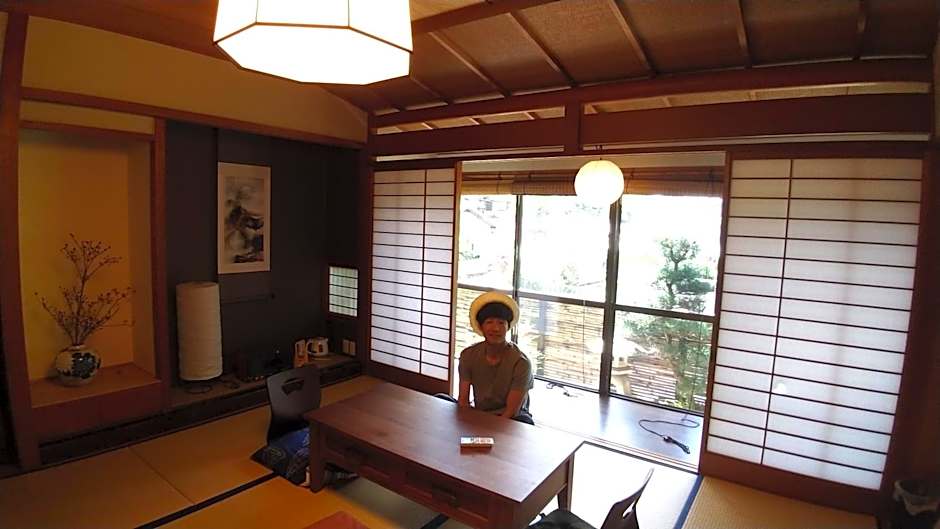 Kinkaku
