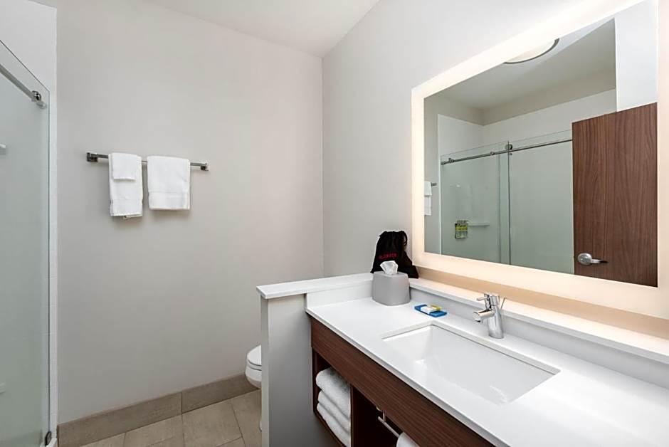 Holiday Inn Express and Suites St Louis-Chesterfield By IHG