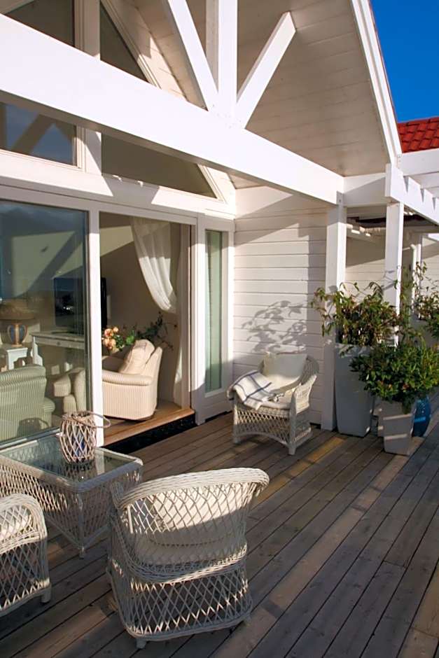 Sunde Fjord Hotel, free and easy parking