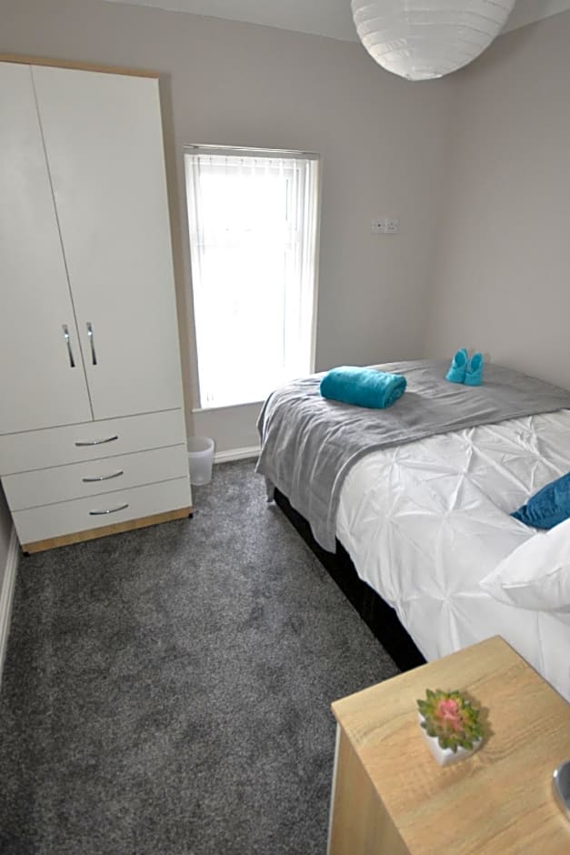 Townhouse @ 32 Penkhull New Road Stoke