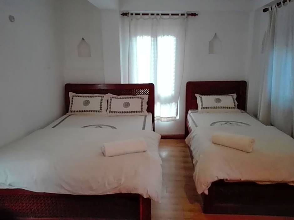 Sunny Guest House and Cafe