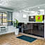Super 8 by Wyndham Dubuque/Galena Area