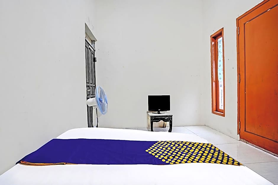 OYO LIFE 92077 Tarlo Guest House 3