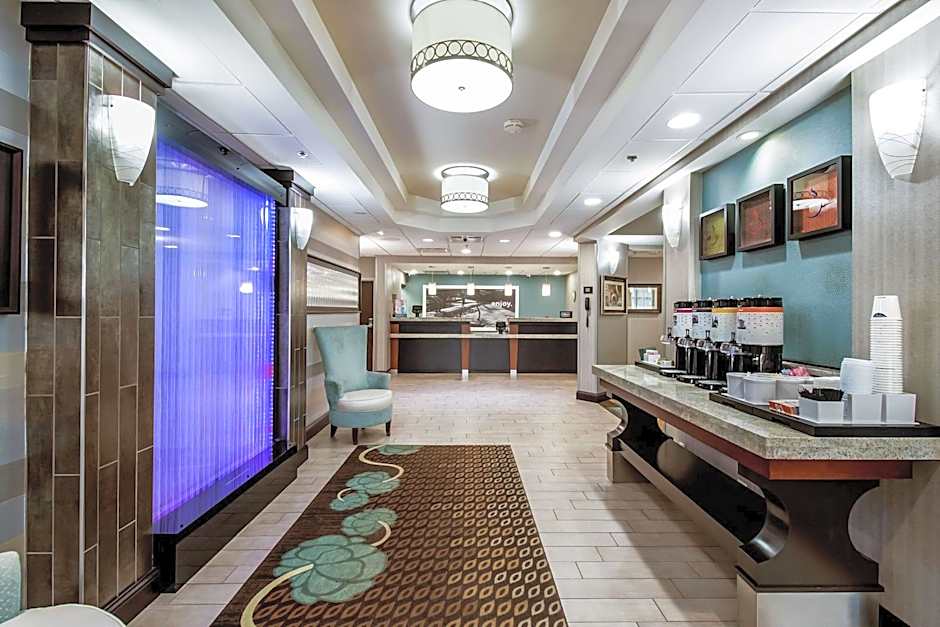 Hampton Inn By Hilton Columbus-West