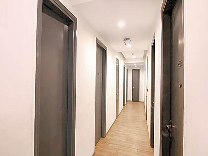 Elite 46 by Fabhotel – Gurgaon, NY