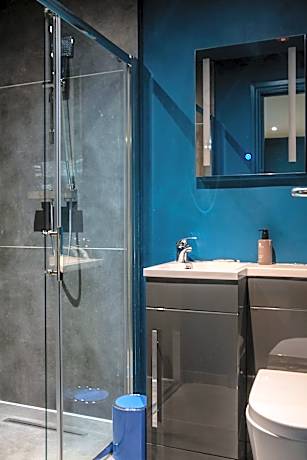 Single Room with Private Bathroom