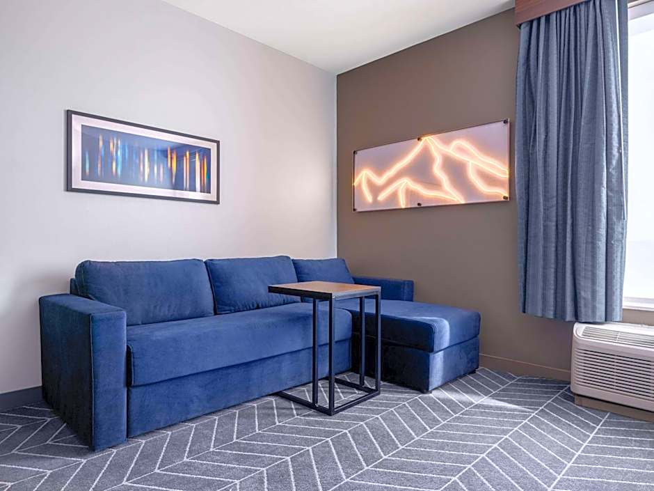 La Quinta by Wyndham Chelsea Birmingham