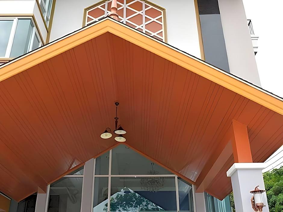 Peak Boutique City Hotel Krabi