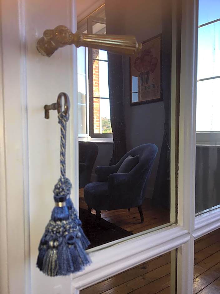 Castel De La Terrasse