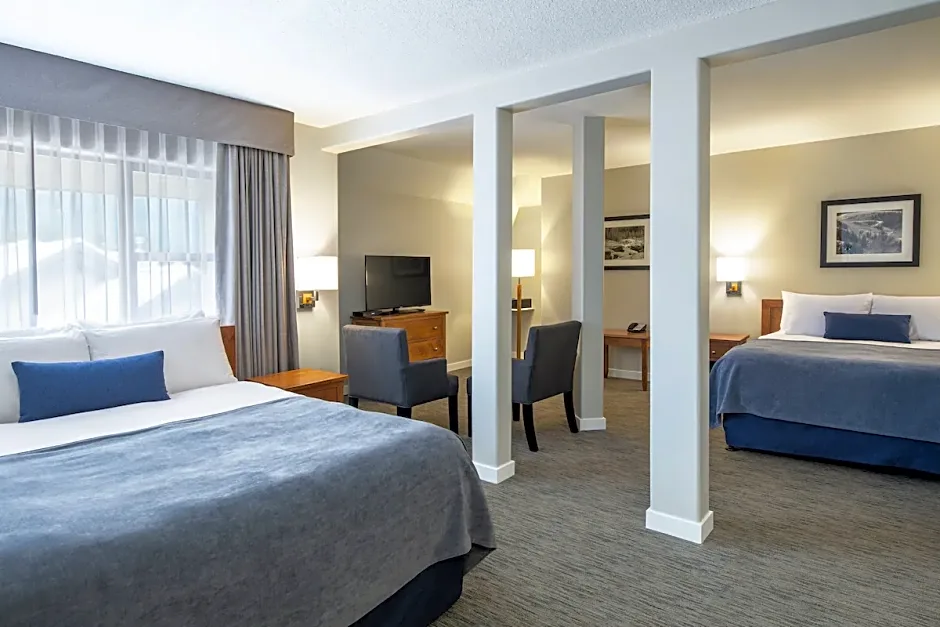 Whistler Village Inn & Suites