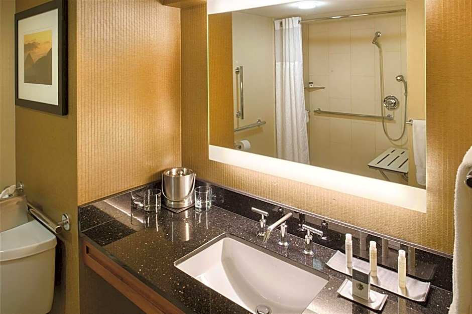 DoubleTree By Hilton Hotel Seattle Airport