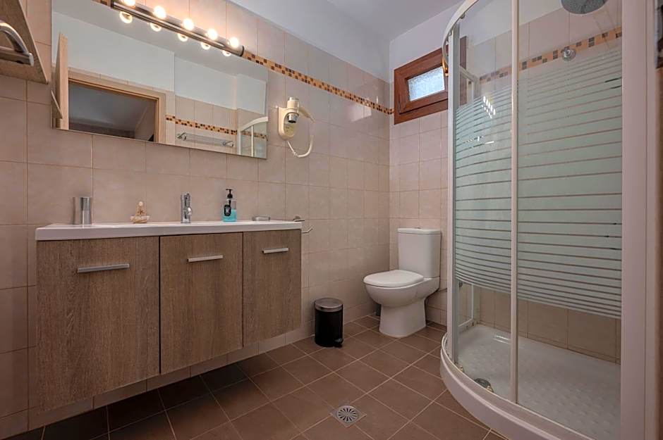 Agnanti Hotel Apartments