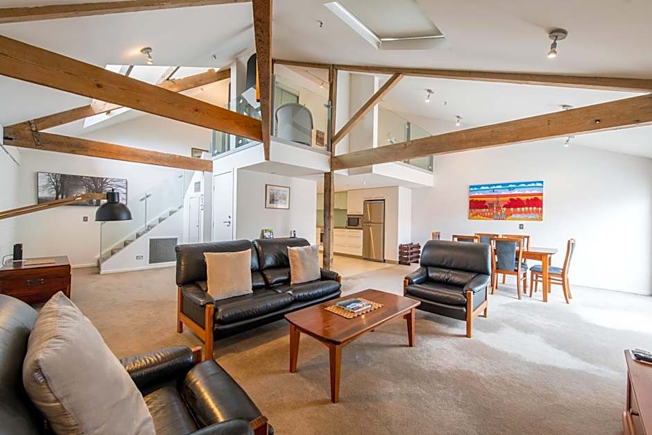 Sullivans Cove Apartments