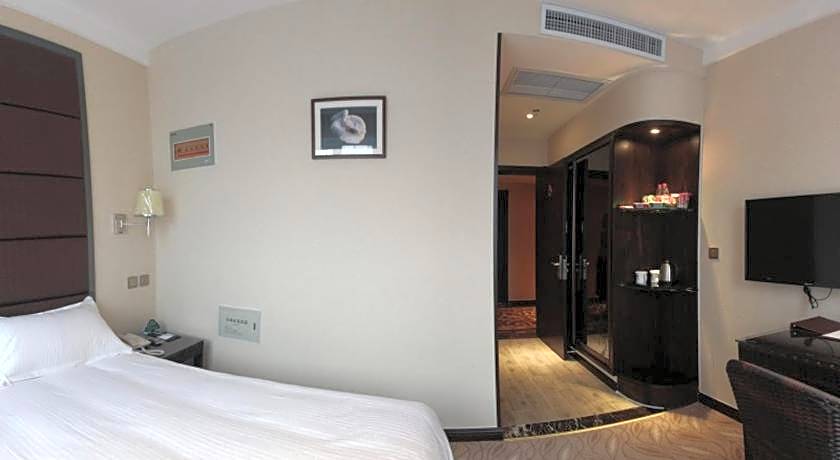 GreenTree Inn Shandong North Weihai Station North International Bathing Beach Business Hotel
