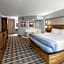 AmericInn by Wyndham Douglas/Saugatuck