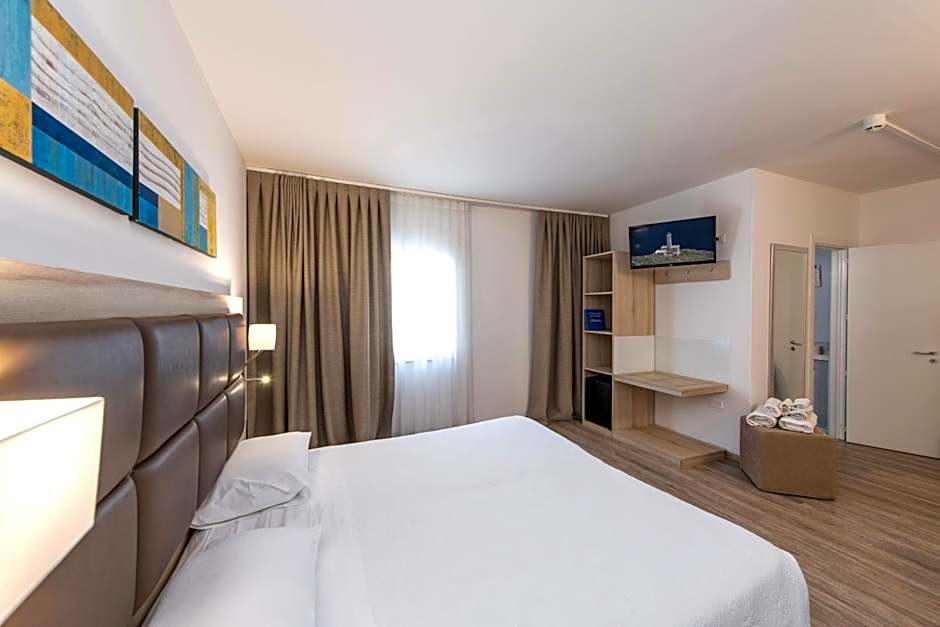 Hotel Albania