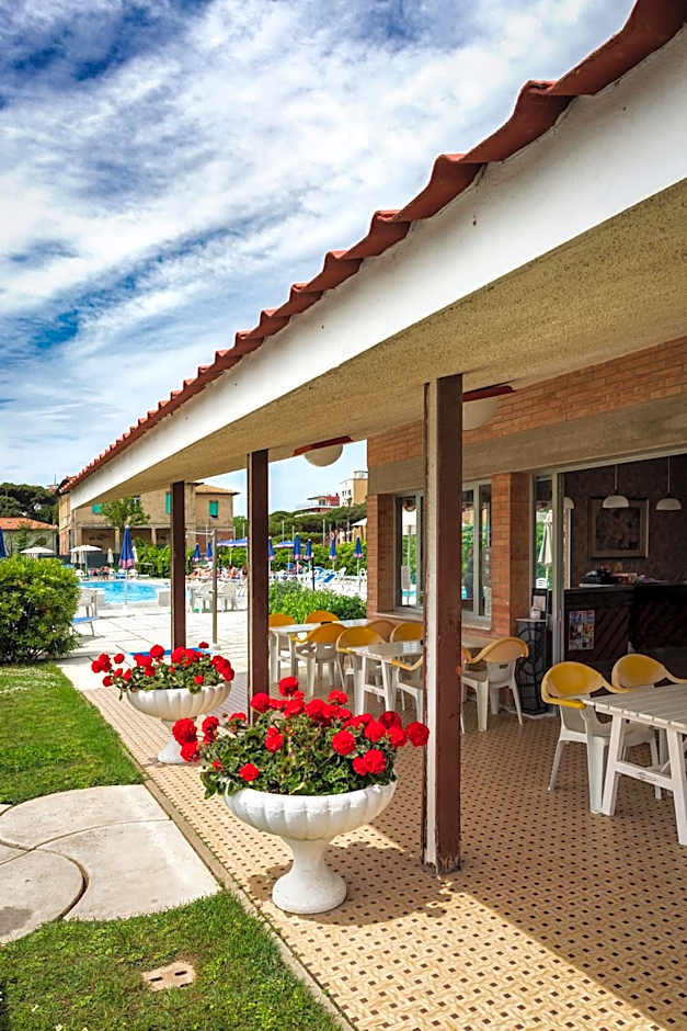 Hotel Baya - in centro, sul mare