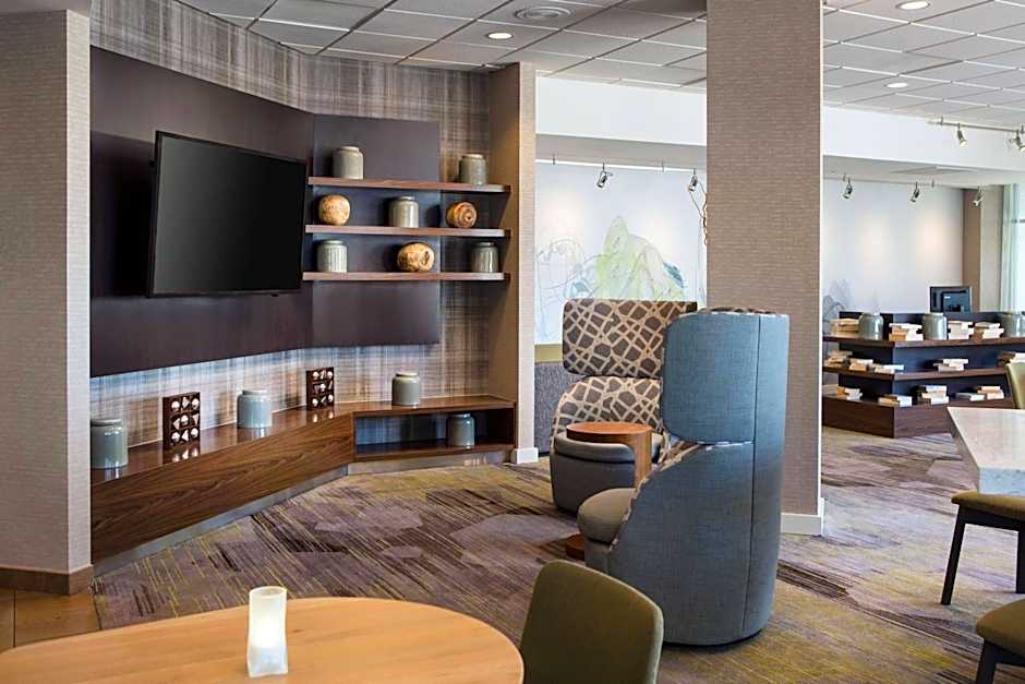 Courtyard by Marriott Richmond Berkeley