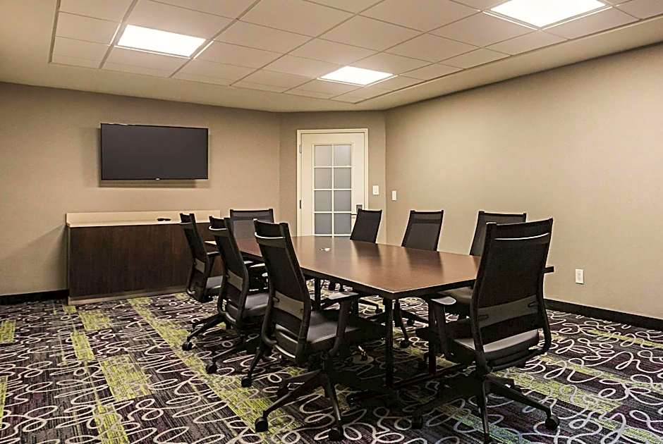 La Quinta Inn & Suites by Wyndham Atlanta Alpharetta