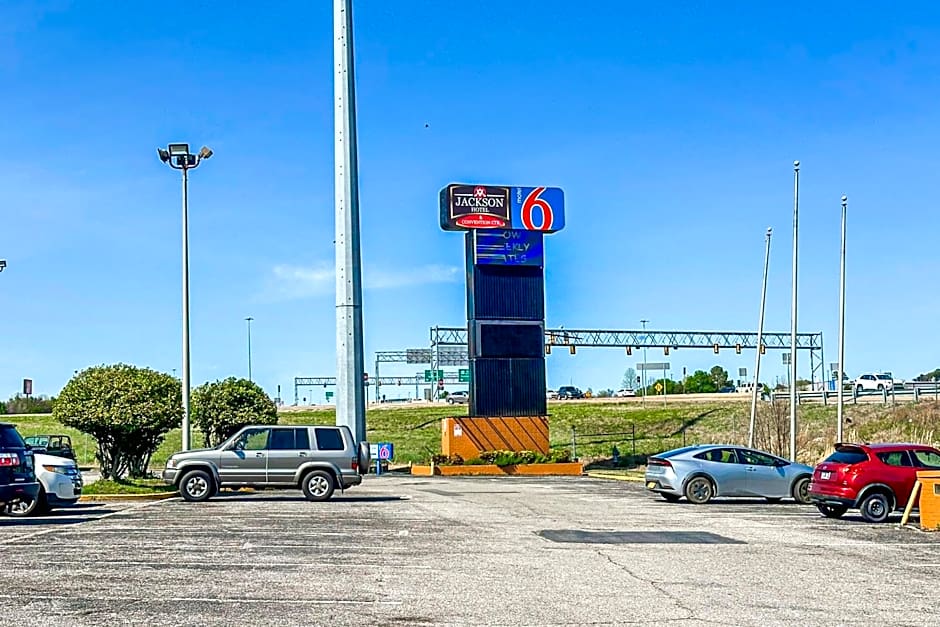 Jackson Hotel & Convention Center