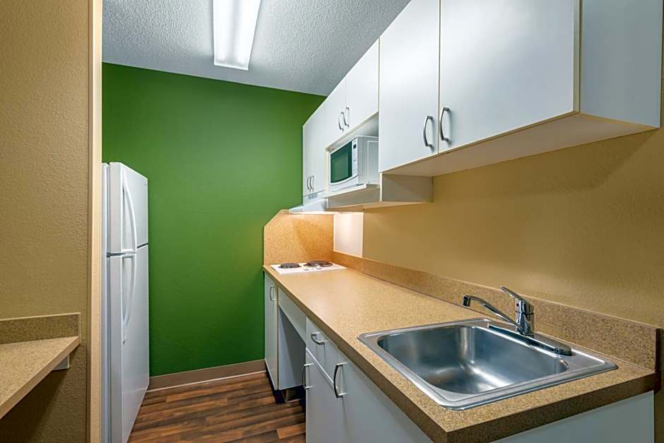 Extended Stay America Suites - Chicago - Schaumburg - I-90