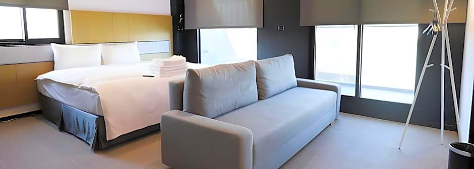 Slow Town Hotel - Glowing