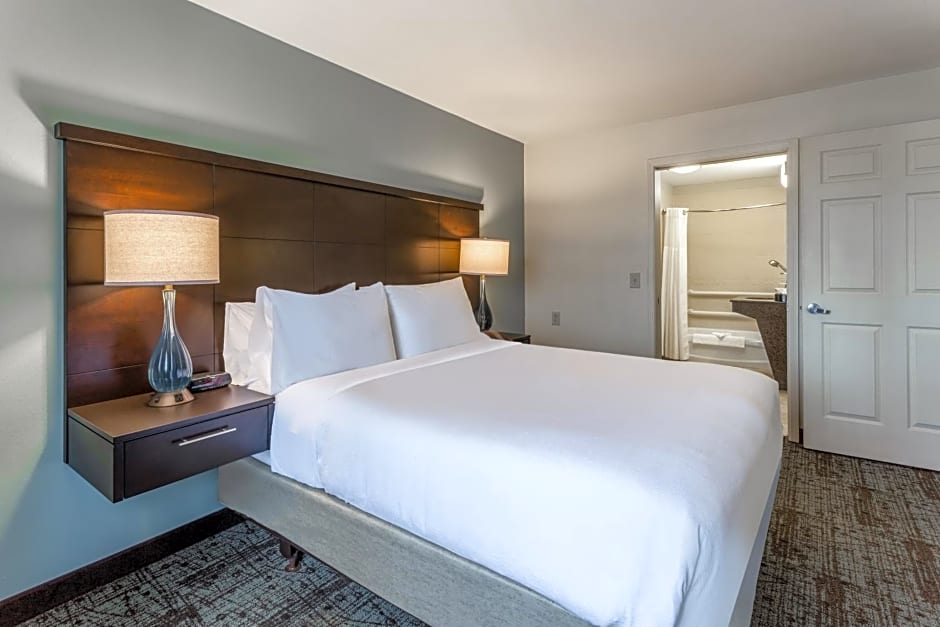 Staybridge Suites Davenport, an IHG Hotel