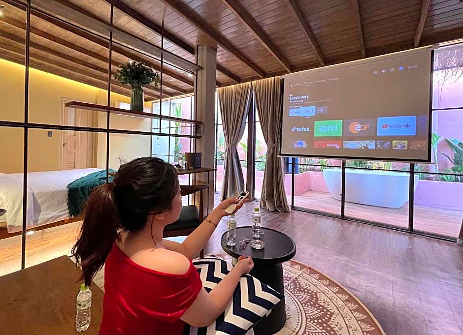 Joi Boutique Bãi Trước
