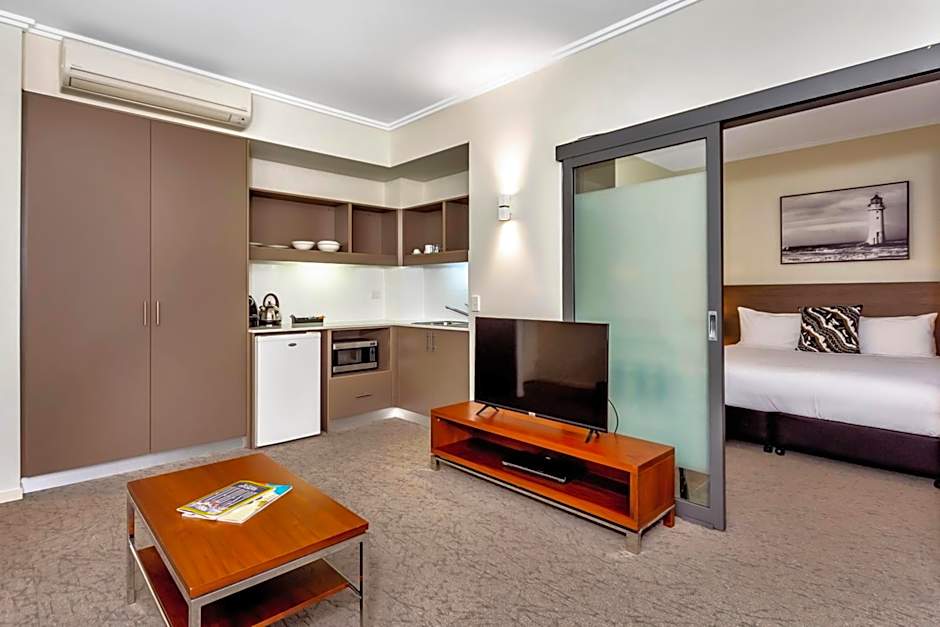 New Haus by Hougoumont Hotel, former Bannister 22